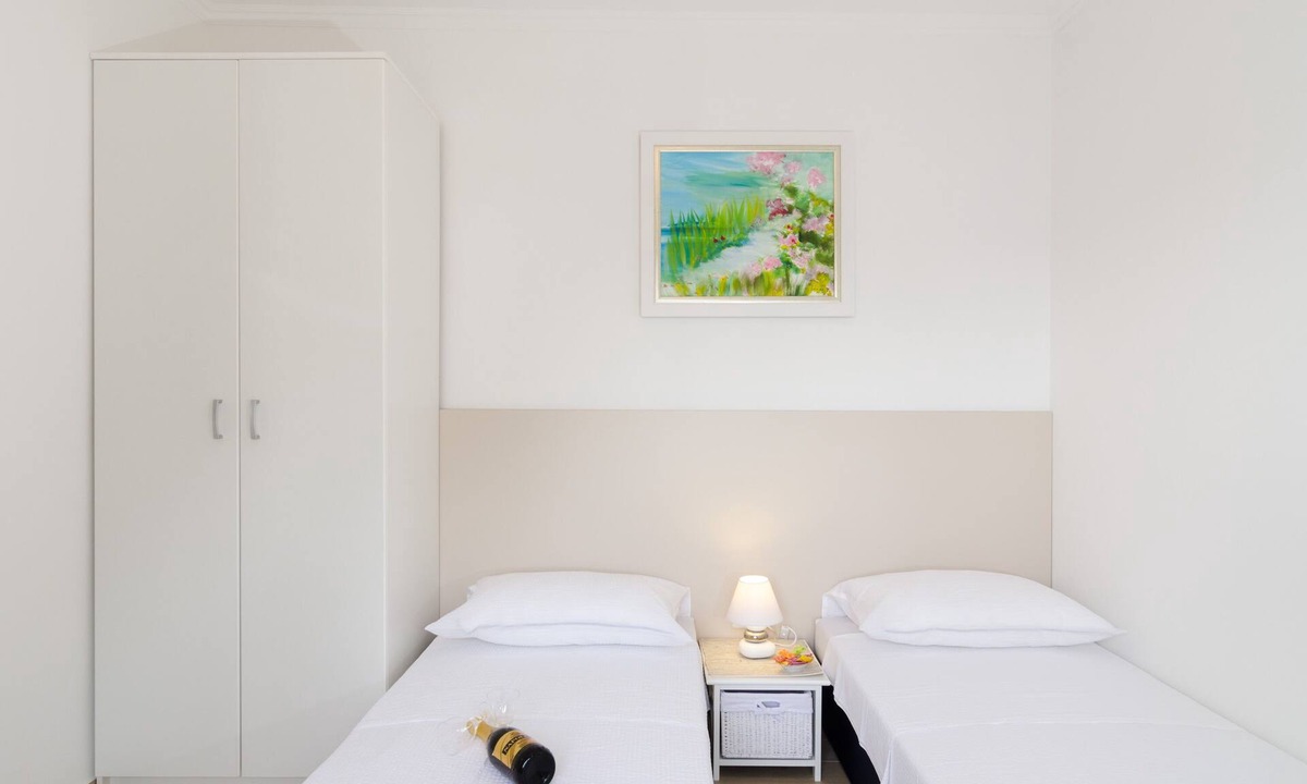Pile House | Apartments Kapelica - Twin or Double Room with Terrace and Sea View