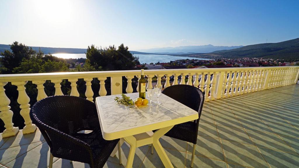 Gornji Karin Apartment | Apartments Kata