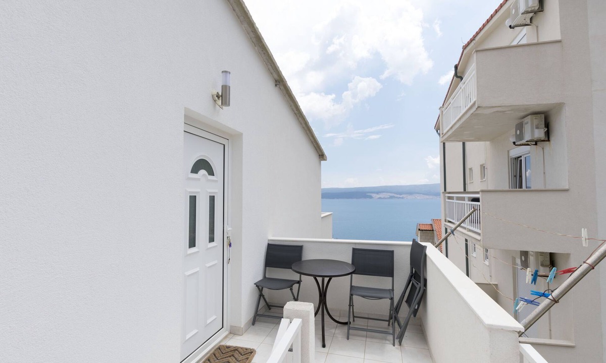 Ruskamen Apartment | Apartments Katarina (54571-A2) - Lokva Rogoznica