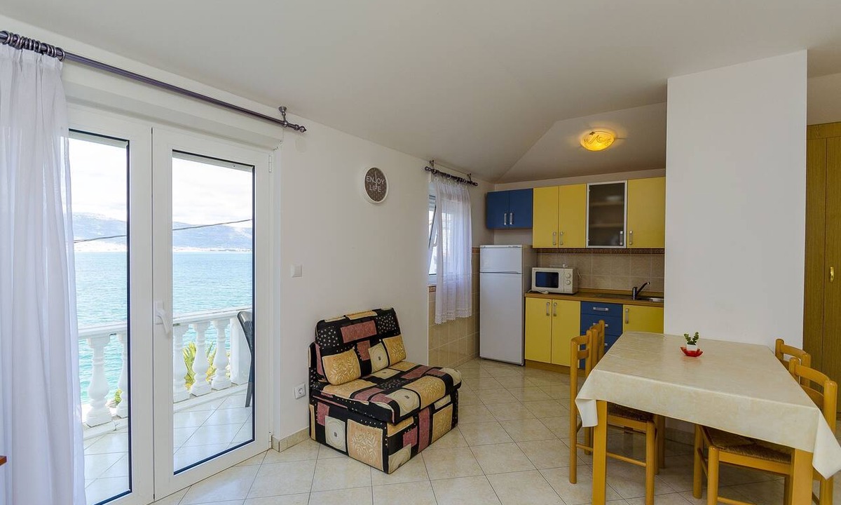 Arbanija Apartment | Apartments Krusica (47711-A4) - Arbanija (Ciovo)