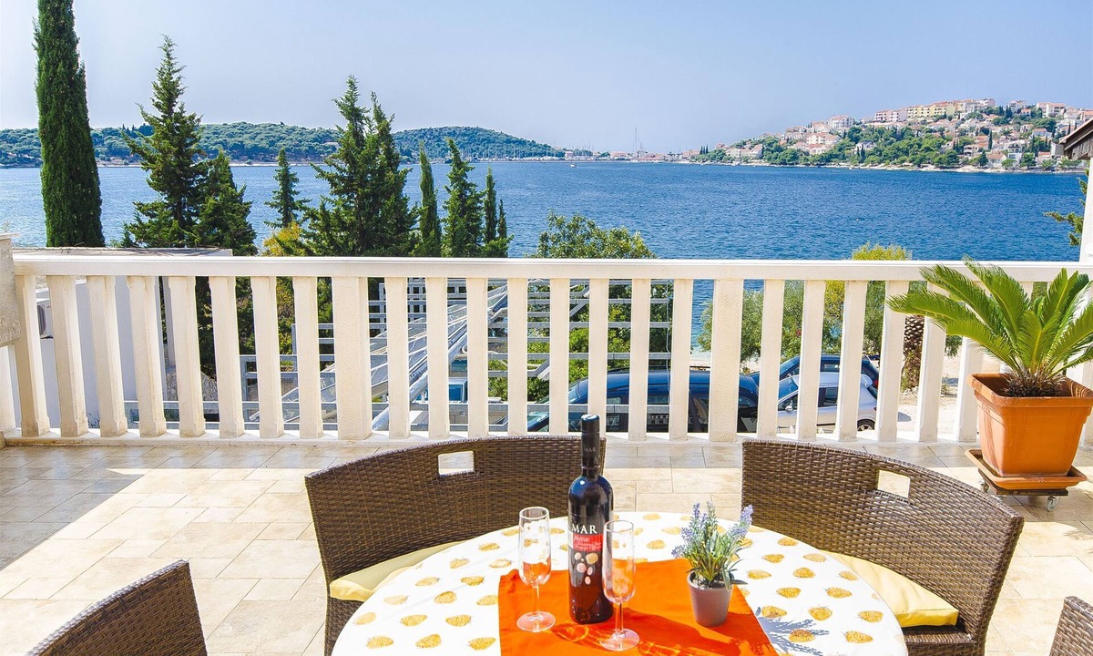 Dvornica Apartment | Apartments Ksenija (27231-A1) - Rogoznica