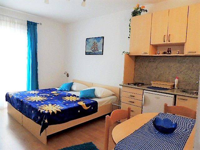 Pag Apartment | Apartments Luna