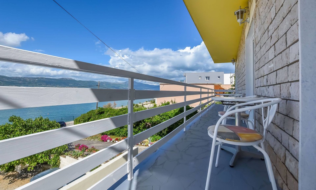 Arbanija Apartment | Apartments Milenka (101421-A1) - Arbanija (Ciovo)