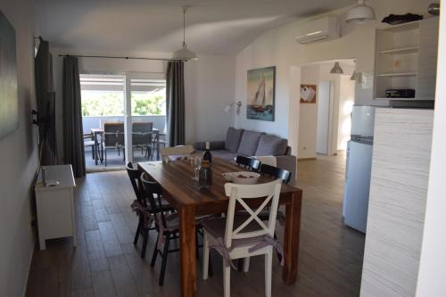 Vir Apartment | Apartments Mondo