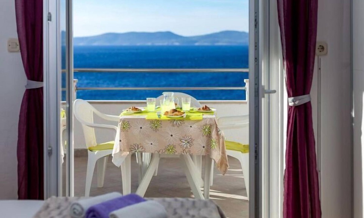Pisak Apartment | Apartments Nena (ST) - One Bedroom Apartment with Balcony and Sea View (A1)