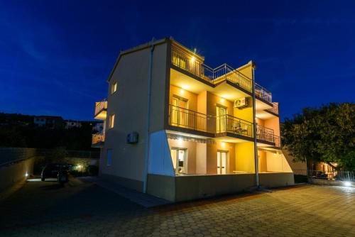 Marina Apartment | Apartments Neve