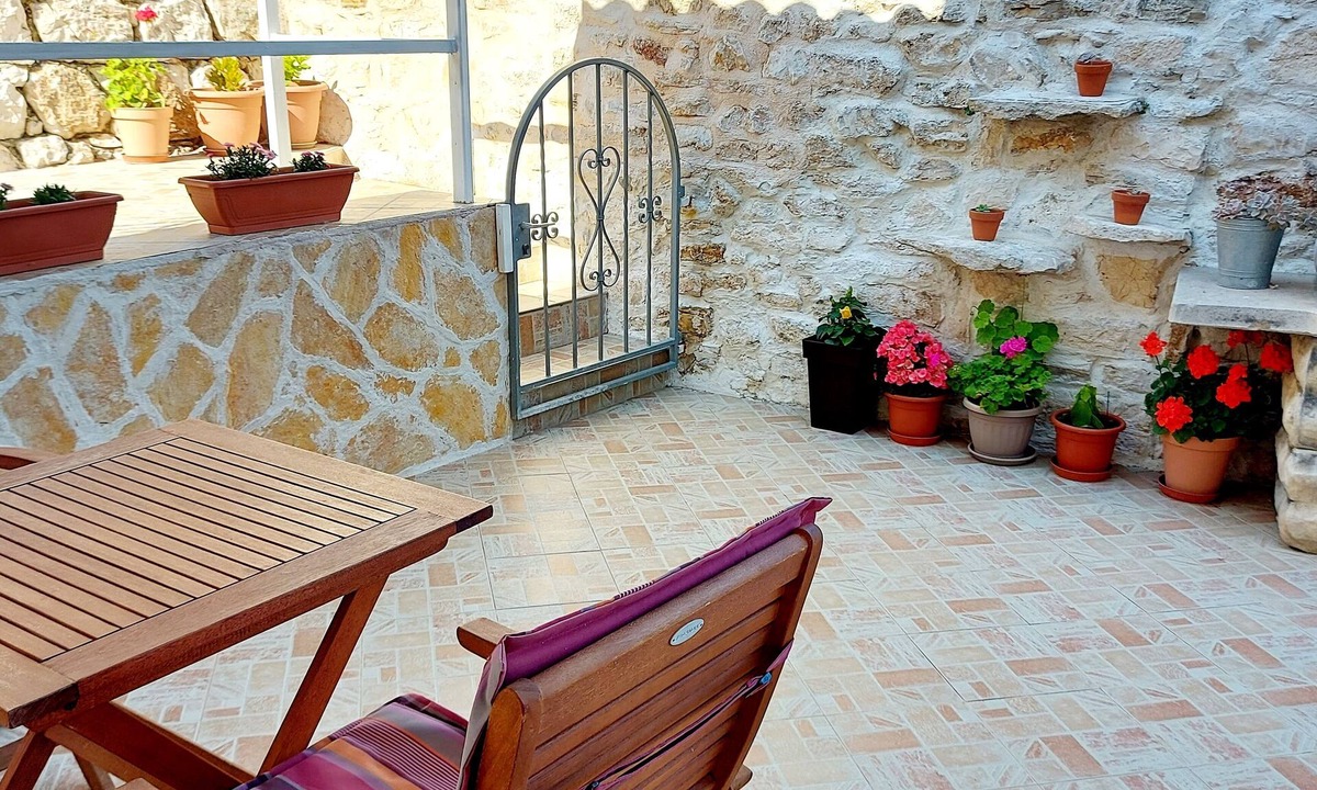 Hvar Old Town Apartment | Apartments Nona 2