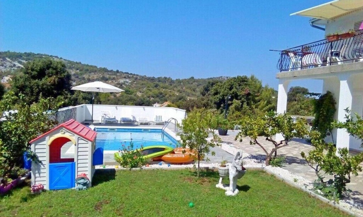 Razanj Apartment | Apartments Sineva, (14650), Ražanj, hr