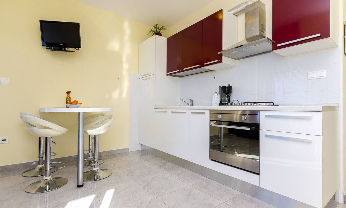 Dvornica Apartment | Apartments Smilje (24471-A4) - Razanj