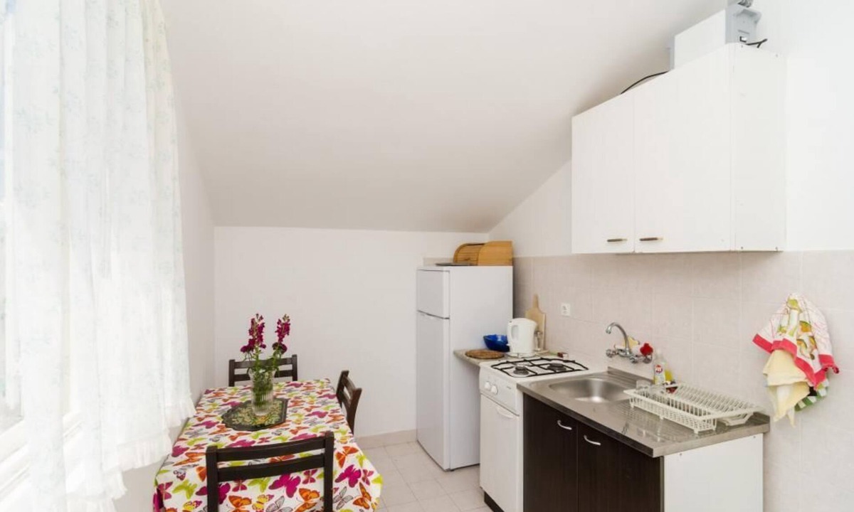 Drace Apartment | Apartments Sutvid- Comfort One Bedroom Apartment with Loggia and Sea View
