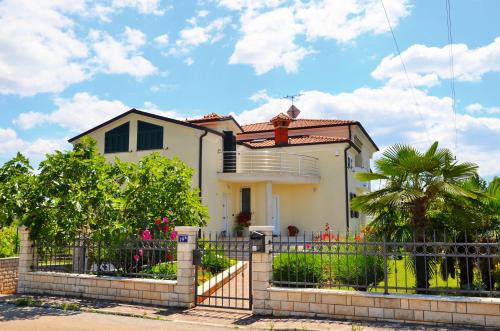 Seget Apartment | Apartments Sv. Pelegrin