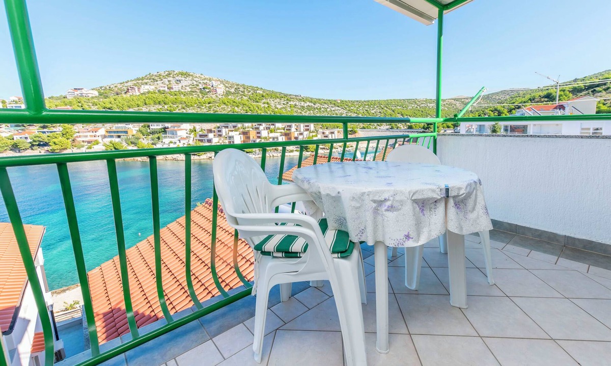 Primosten Burnji Apartment | Apartments Toni (13931-A3) - Bilo (Primosten)