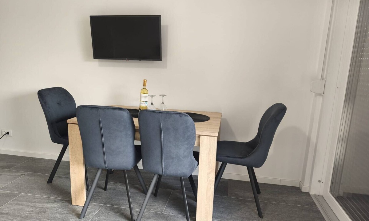 Gruz Apartment | Apartments Tourist Port - Superior One Bedroom Apartment with Balcony