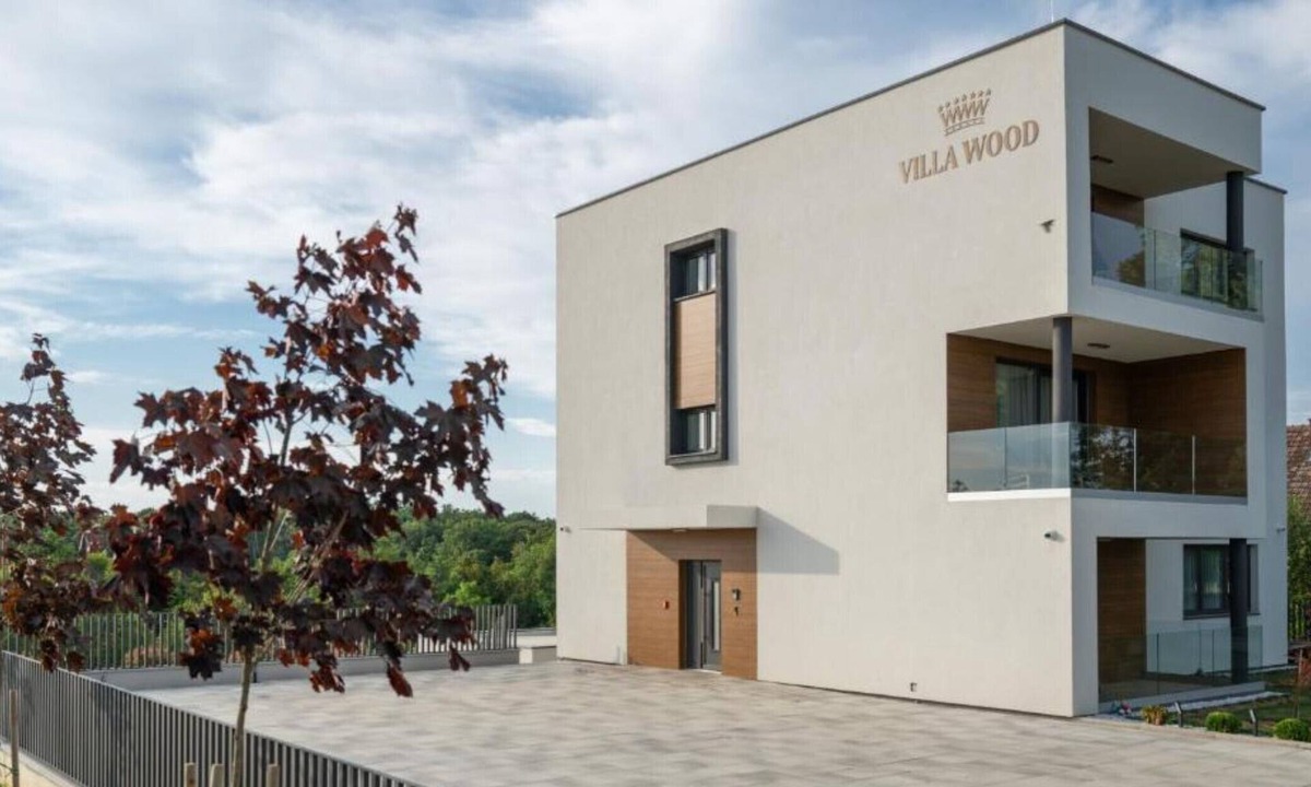 Ivanic-Grad Apartment | Apartments Villa Wood - Two Bedroom Apartment with terrace and pool view (W2)