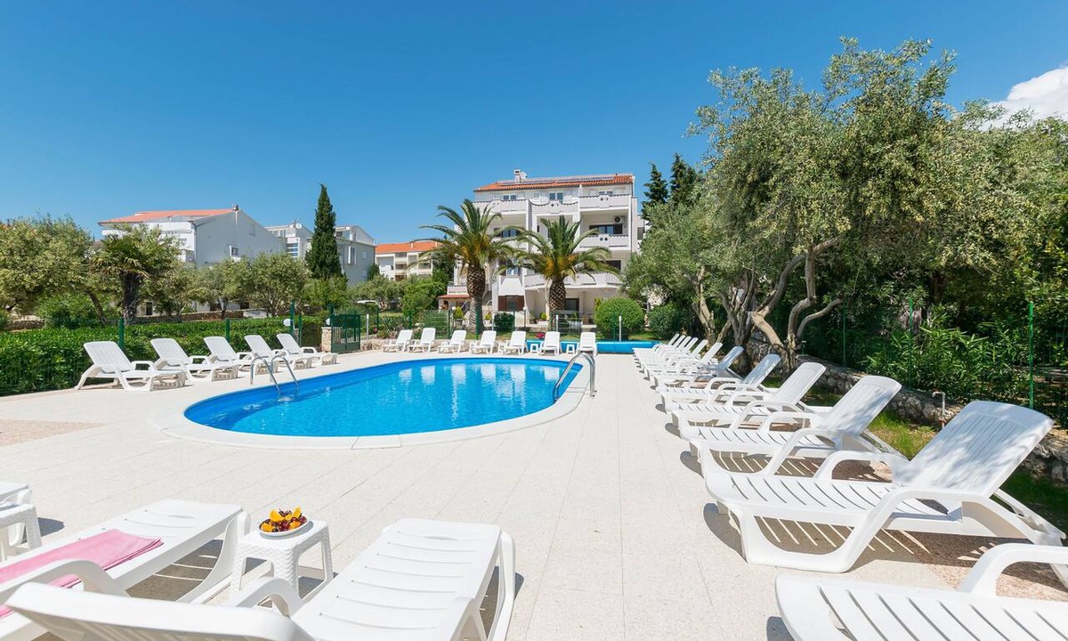 Novalja Apartment | Apartments Villa Daniela (59101-A1) - Novalja - island Pag
