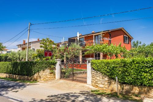 Fiorini Apartment | Apartments Villa Amaryllis