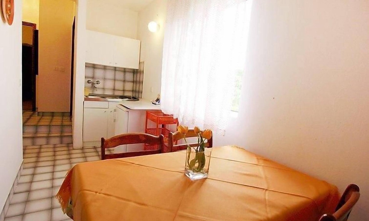 Kukljica Apartment | Apartments Villa Ana (20601-A5) - Kukljica