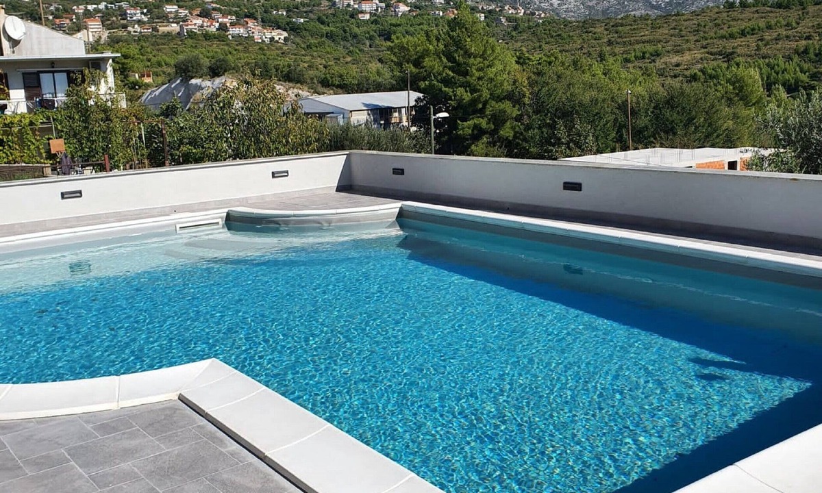 Solin Apartment | Apartments Villa Salona Sky - Comfort Two Bedroom Apartment with Balcony