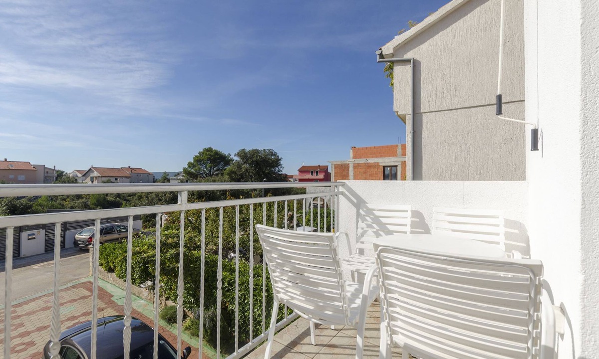 Brodarica Apartment | Apartments Vinko (27131-A3) - Brodarica