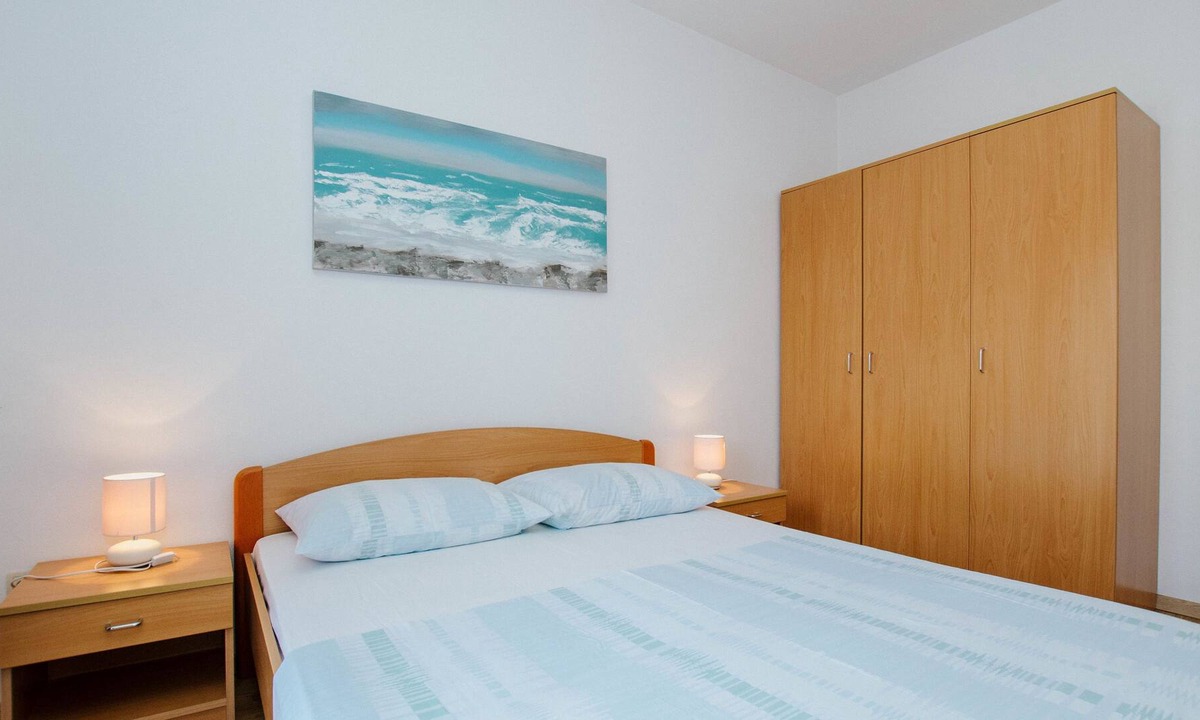 Trogir Apartment | Apartments Vrlika (49991-A4) - Trogir
