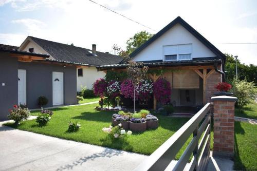 Valpovo Apartment | Apartments with parking space Valpovo, Slavonija - 24020