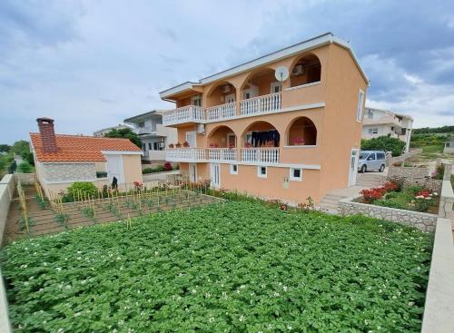 Rtina Apartment | Apartments with parking space Rtina - Miocici, Zadar - 13072