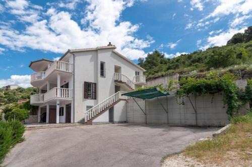 Mastrinka Apartment | Apartments with parking space Mastrinka - Ciovo - 23789