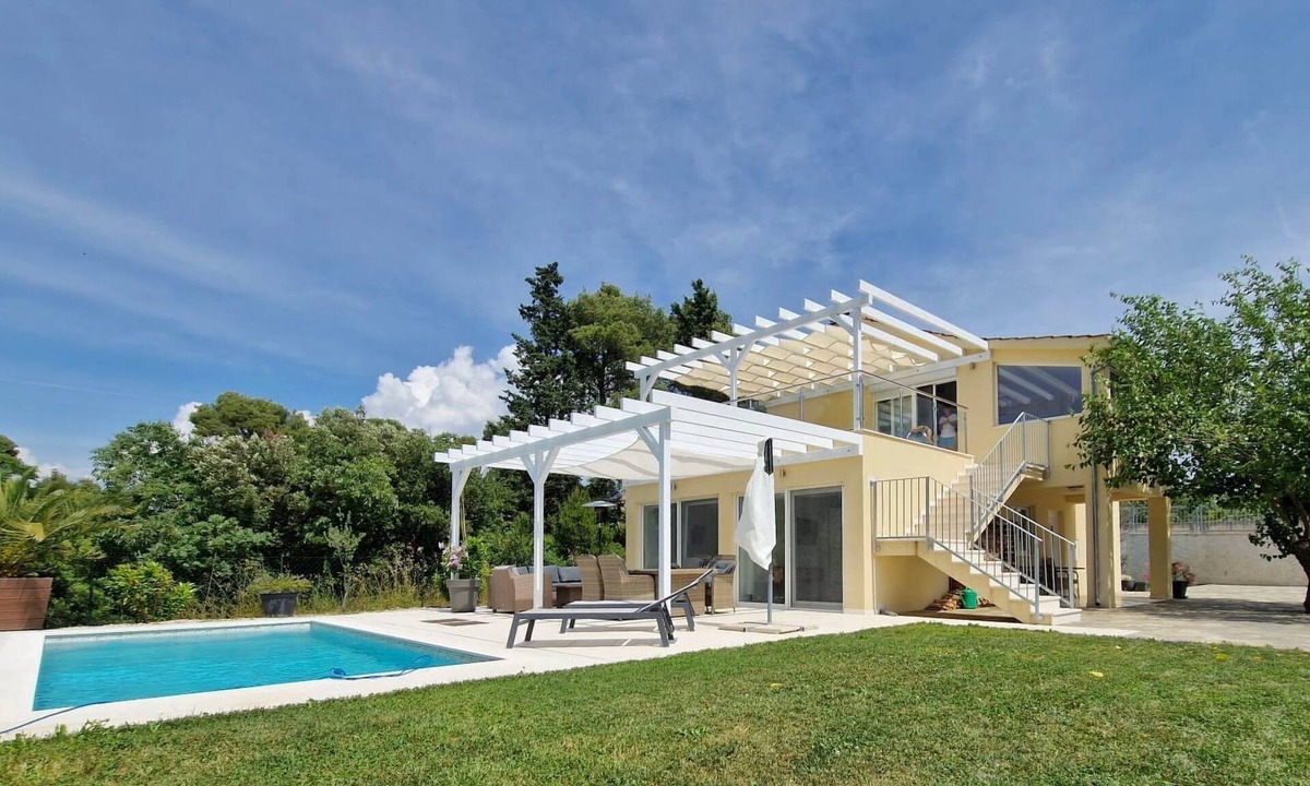 Bilice Apartment | Appartment mit Pool by Interhome