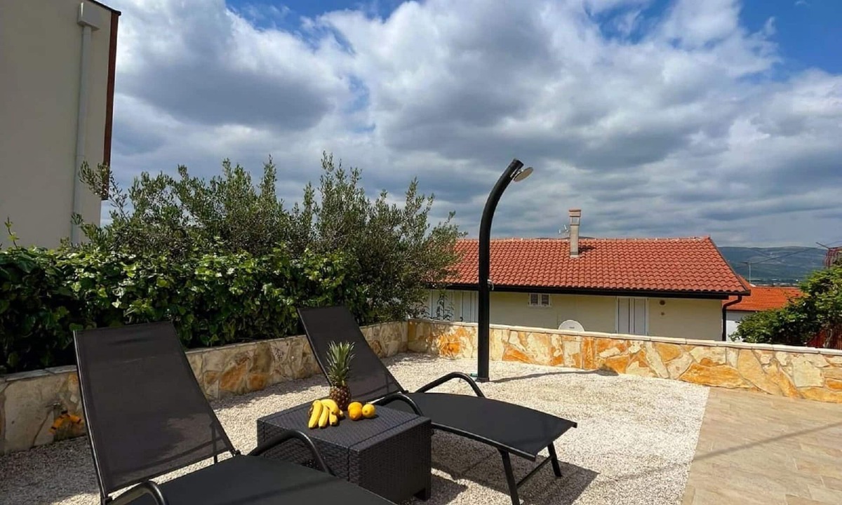 Mastrinka Apartment | Apt Tina, Modern, 2 bedrooms, Outdoor Space & BBQ, close to beach
