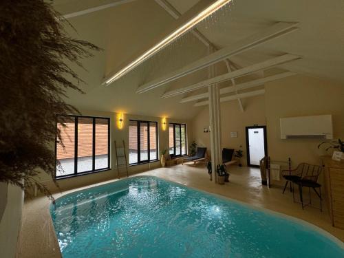 Calatele Villa | Apusenity Resort I Piscină Interioară & Cabane în Natură