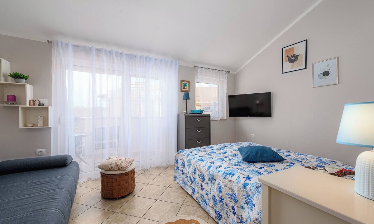 Monterol Condo | Ares 15 - Stylish studio apartment in quiet location near beach 70 m and town