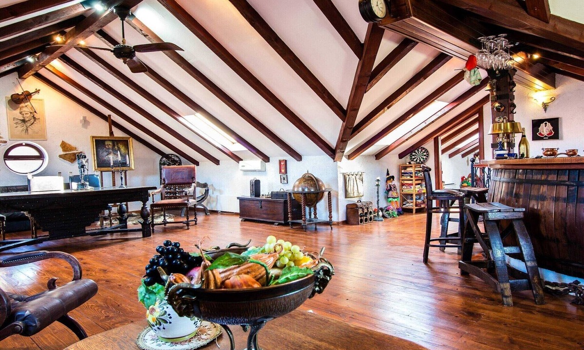 Sestanovac House | Authentic Dalmatian Hillside Escape with Pool, Sauna & BBQ - Seven Bedroom Holiday Home