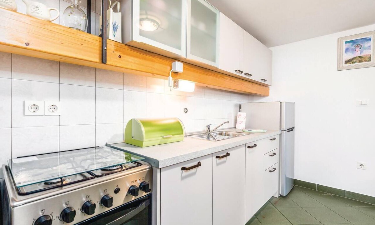 Lovran Apartment | Awesome apartment in Lovran with WiFi