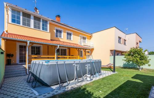 Osijek Apartment | Awesome Apartment In Visnjevac With Sauna