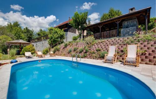 Jastrebarsko House | Awesome Home In Gorica Svetojanska