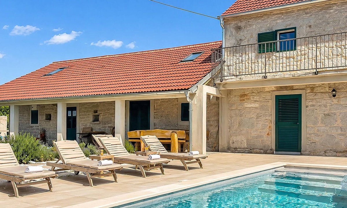 Cove Parja House | Awesome home in Bobodol