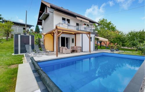 Strmec Stubicki House | Awesome Home In Stubicke Toplice With Sauna