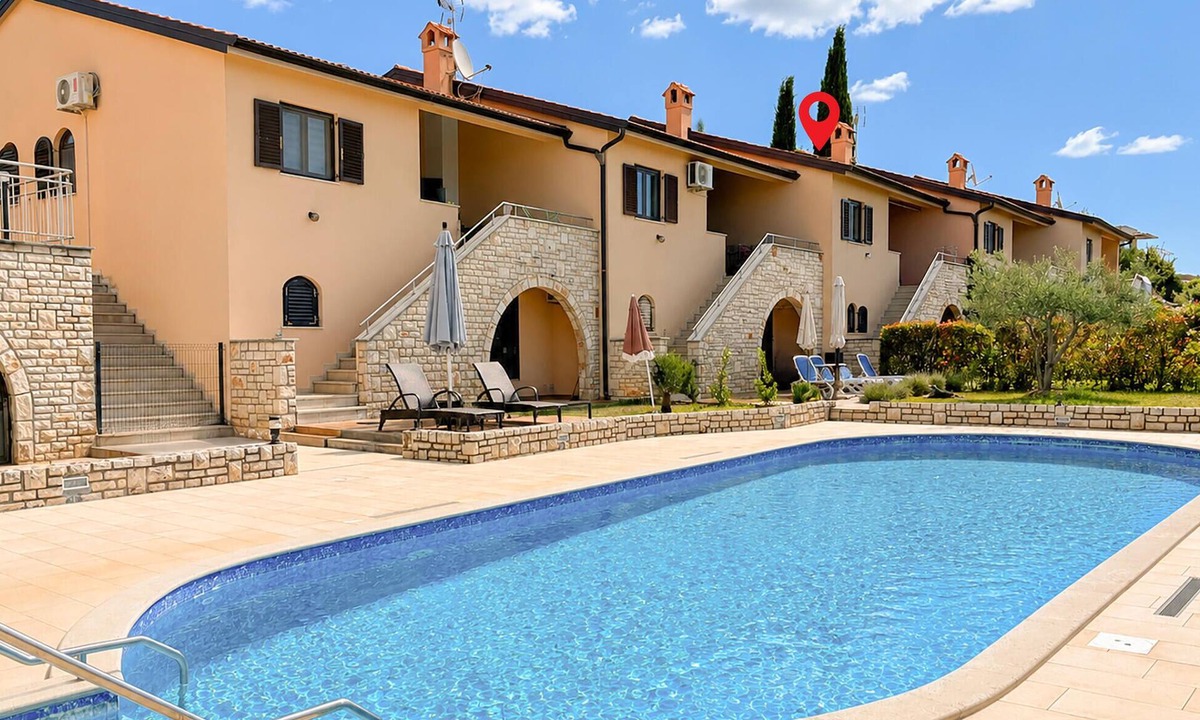 Brnobici House | Awesome home in Kastelir with swimming pool