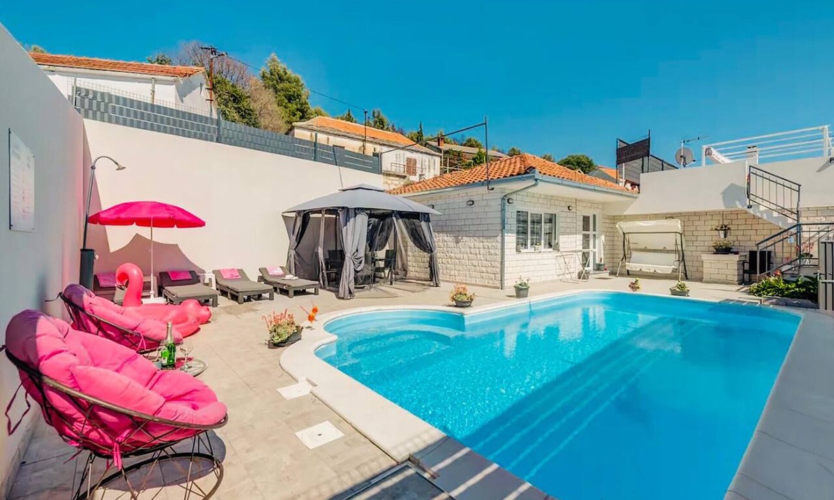 Marina House | Awesome home in Vinovac with private swimming pool, can be inside or outside