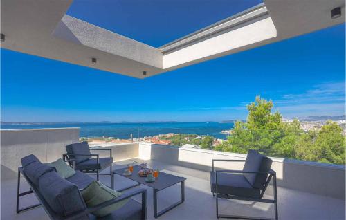 Podstrana House | Beach Front Home In Podstrana