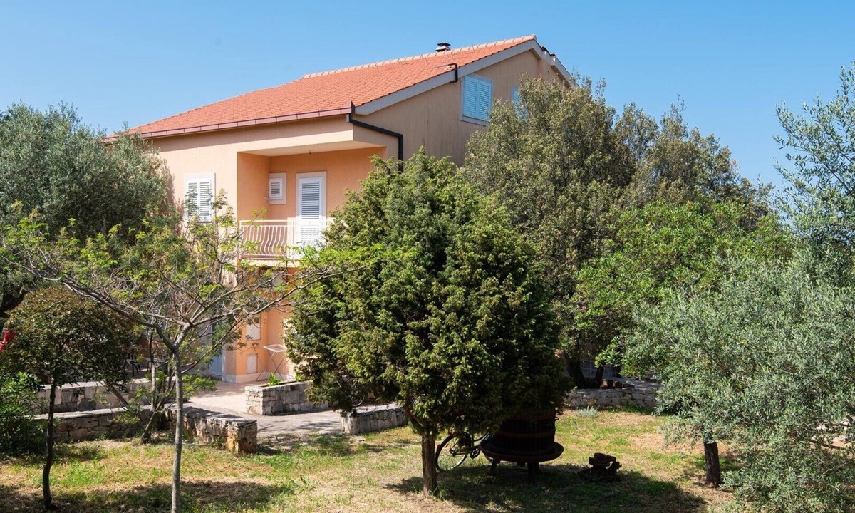 Loviste Apartment | Beautiful 2-Bedroom Apartment Nera in Lovište on Pelješac peninsula