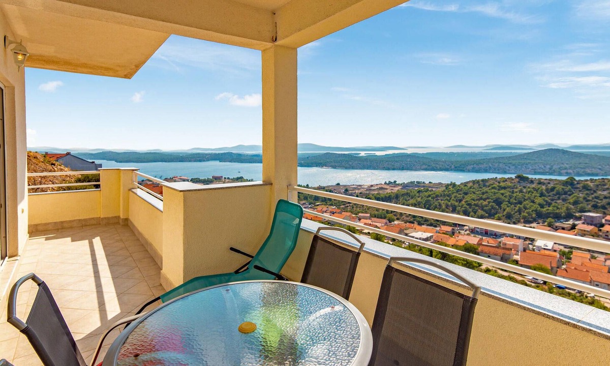 Meterize Apartment | Beautiful apartment in Sibenik with WiFi