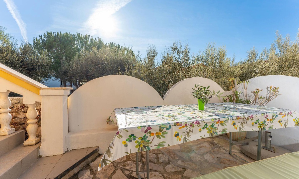 Zdrelac Apartment | Beautiful apartment in Zdrelac with WiFi