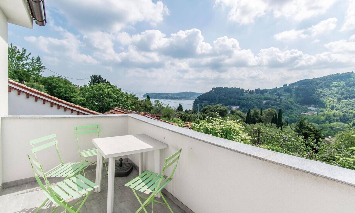 Portoroz Apartment | Beautiful apartment in Piran with house sea view
