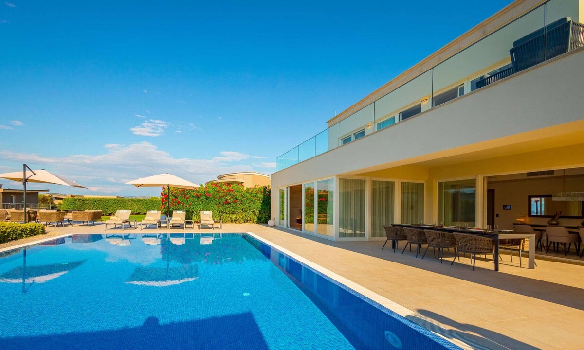 Crveni Vrh Villa | Beautiful Grand Deluxe Villa Celine