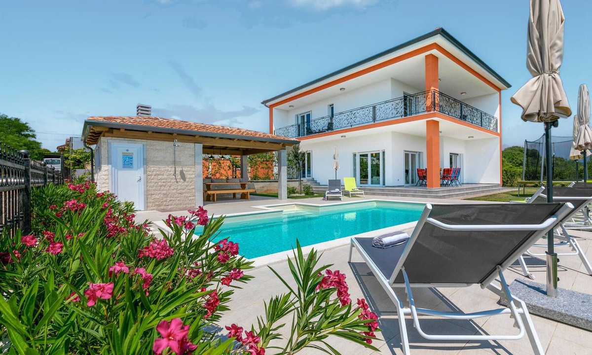 Kastel House | Beautiful home in Buje