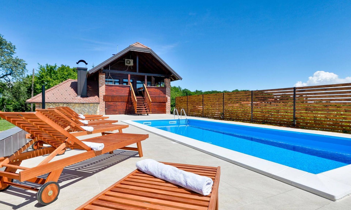Varazdinske Toplice House | Beautiful home in Jalzabet with sauna