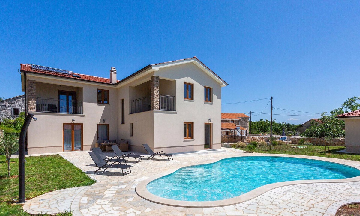 Kras House | Beautiful home in Kras