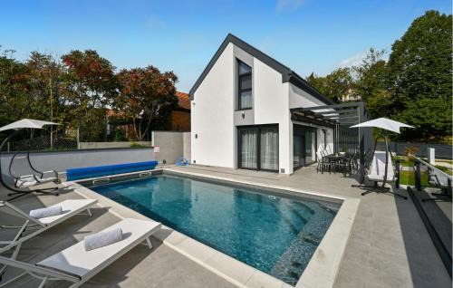 Varazdin House | Beautiful Home In Margecan