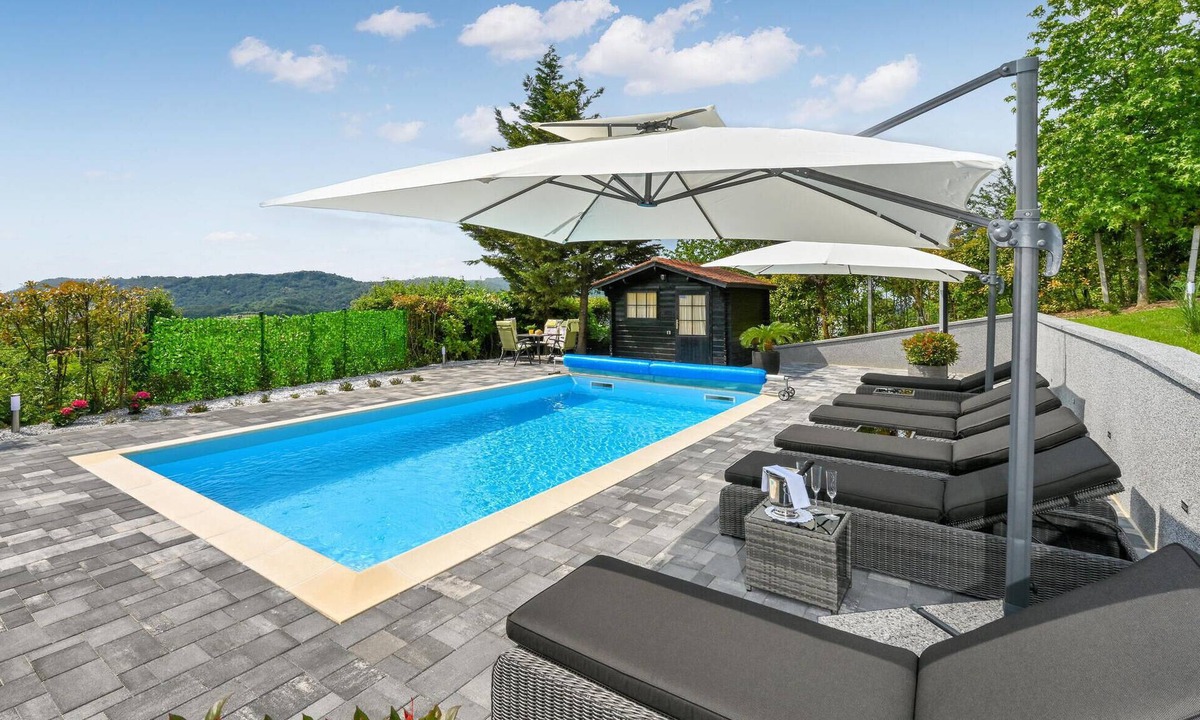 Novi Marof House | Beautiful home in Novi Marof with sauna